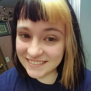 Meet your Posher, Kaitlin